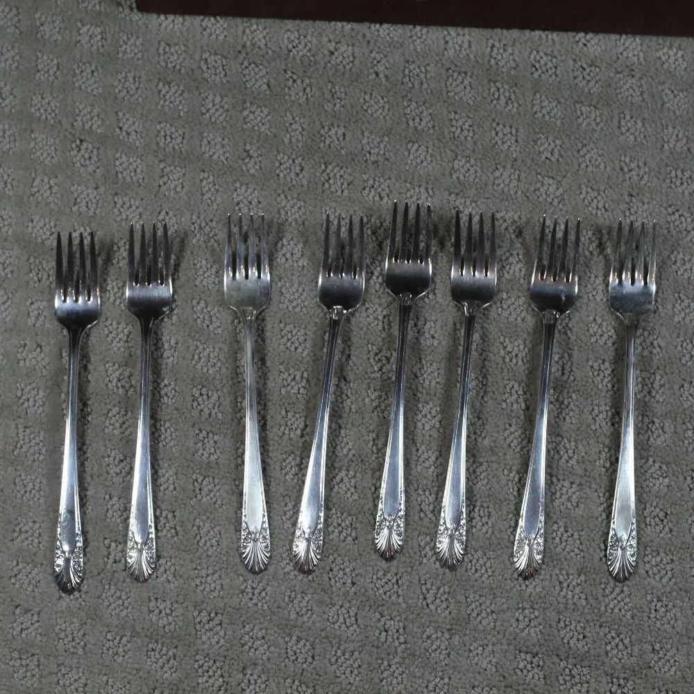 RARE FIND! Crown Plate Silverplated Service for Eight in “Radiance”